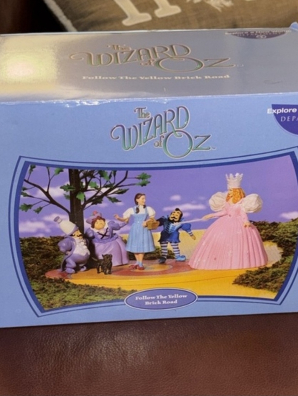 2004 Department 56 Wizard of Oz Figurine Set - Follow The Yellowbrick Road
